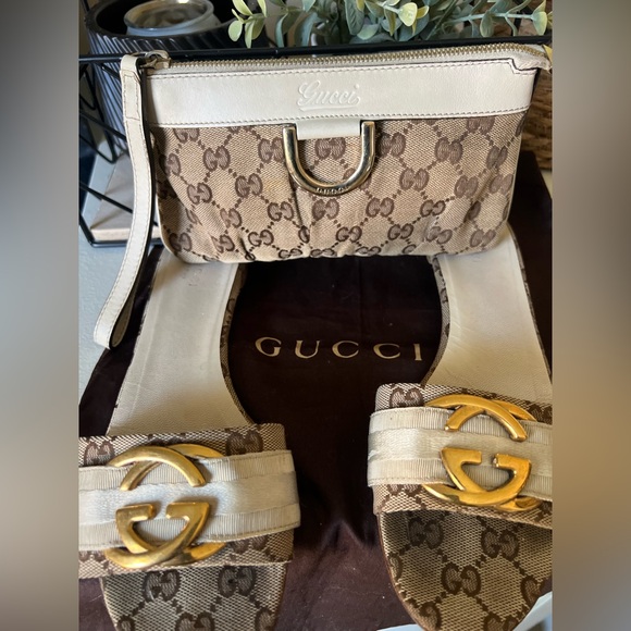 Gucci Beige and Brown Shoulder Bag